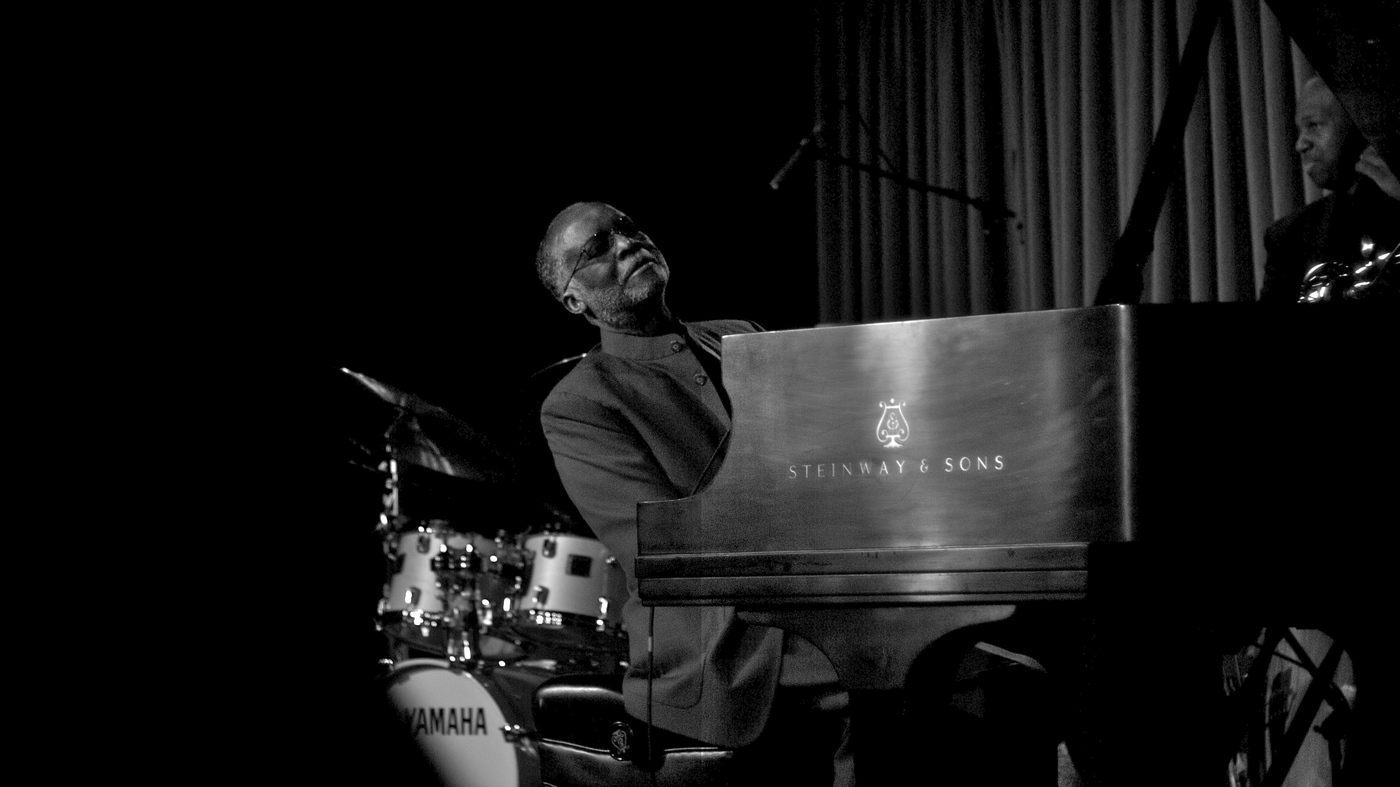 5 PEZZI FACILI di Nersone a.k.a. Ciccio B – Ahmad Jamal